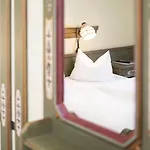 מלון Hannover Airport By Premiere Classe Langenhagen (Hannover)