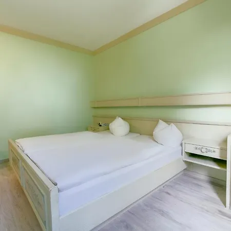 Hannover Airport By Premiere Classe Otel