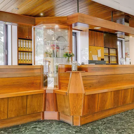 普瑞米尔瑞卡拉斯汉诺威机场酒店 朗根哈根