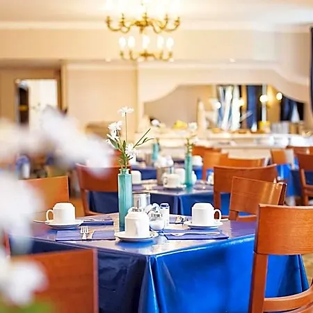 Hannover Airport By Premiere Classe Hotell Langenhagen (Hannover)