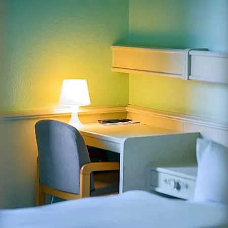 Hotell Hannover Airport By Premiere Classe 2*