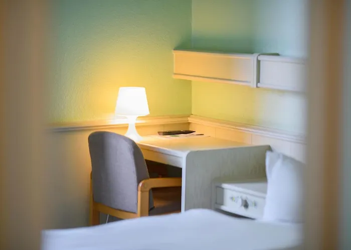 Hannover Airport By Premiere Classe 2*